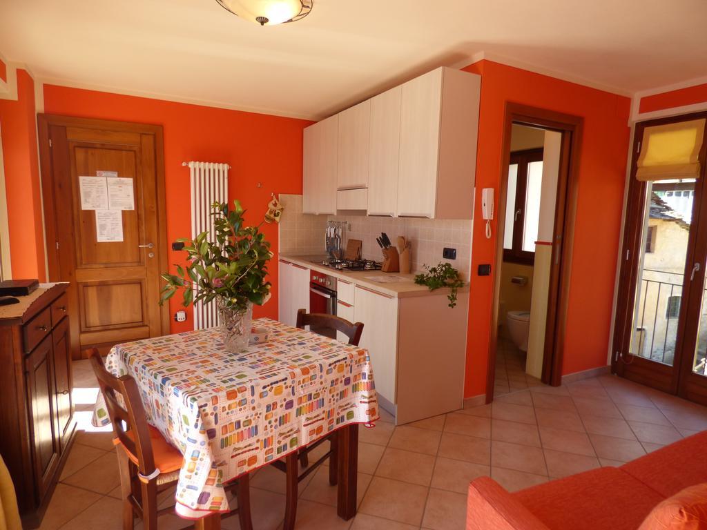 Casale Fe-Wo - Appartamenti Con Vista Lago Cannero Riviera Pokój zdjęcie