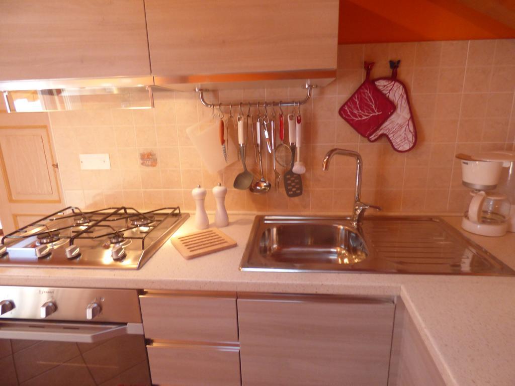 Casale Fe-Wo - Appartamenti Con Vista Lago Cannero Riviera Zewnętrze zdjęcie