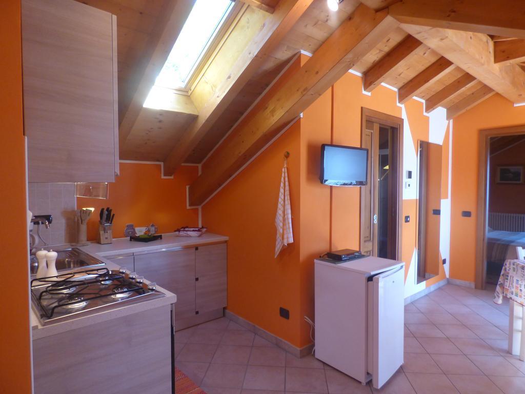 Casale Fe-Wo - Appartamenti Con Vista Lago Cannero Riviera Zewnętrze zdjęcie